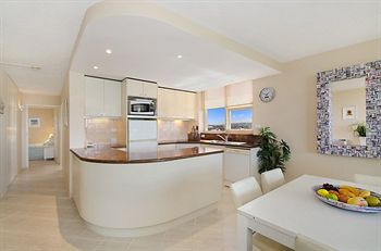 84 The Spit - Accommodation Port Macquarie 9