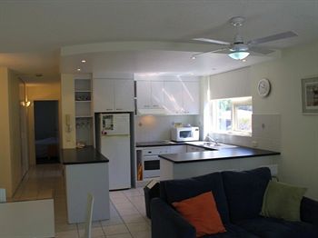 84 The Spit - Accommodation Port Macquarie 10