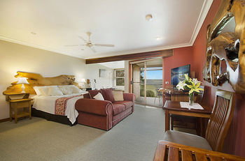 Artisan Spa Views - Accommodation Port Macquarie 11