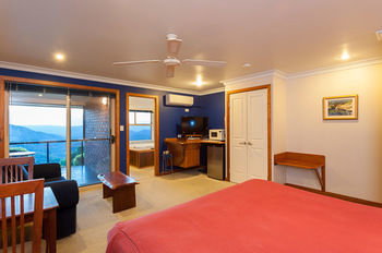 Artisan Spa Views - Accommodation Port Macquarie 15