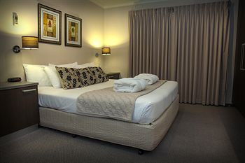 Eltham Gateway Hotel - Accommodation Port Macquarie 0