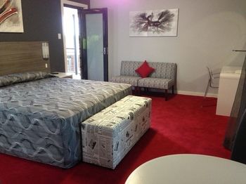 Cattleman's Country Motor Inn & Serviced Apartments - Accommodation Port Macquarie 1