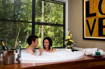 Amore On Buderim Luxury Rainforest Cabins - Accommodation Port Macquarie 18