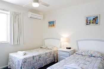 Beach Breakers Resort - Accommodation Port Macquarie 2