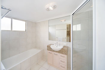 Surf Dance - Accommodation Port Macquarie 17