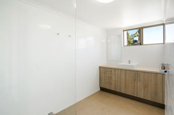 Surf Dance - Accommodation Port Macquarie 19