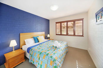 Surf Dance - Accommodation Port Macquarie 26