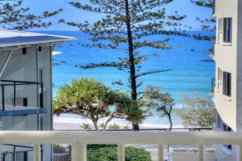 Surf Dance - Accommodation Port Macquarie 33