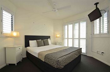 Malibu Mooloolaba - Accommodation Port Macquarie 7