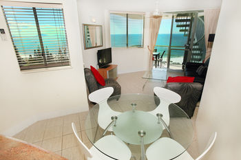 Malibu Mooloolaba - Accommodation Port Macquarie 26