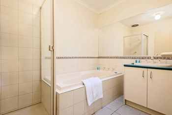 Apartments @ Mt Waverley - Accommodation Port Macquarie 0