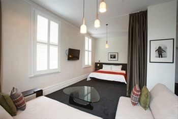 Middle Park Hotel - Accommodation Port Macquarie 0