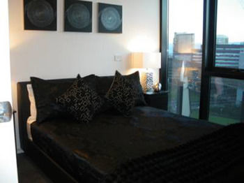 Docklands Executive Apartments - Accommodation Port Macquarie 0