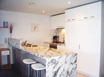 Docklands Executive Apartments - Accommodation Port Macquarie 13