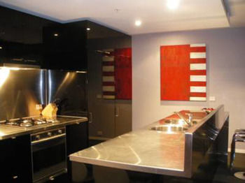 Docklands Executive Apartments - Accommodation Port Macquarie 15