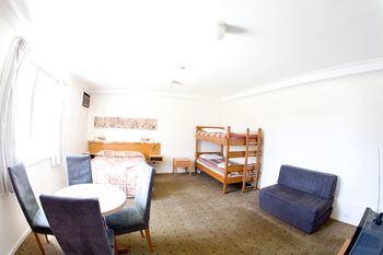 Manly Oceanside - Accommodation Port Macquarie 2