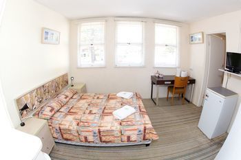 Manly Oceanside - Accommodation Port Macquarie 10