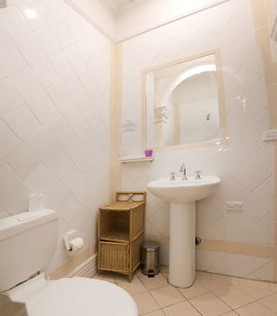 Manly Oceanside - Accommodation Port Macquarie 32