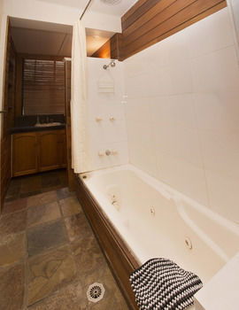 Manly Oceanside - Accommodation Port Macquarie 35