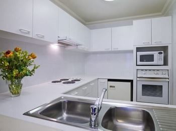Kimberley Gardens Hotel & Serviced Apartments - Accommodation Port Macquarie 1