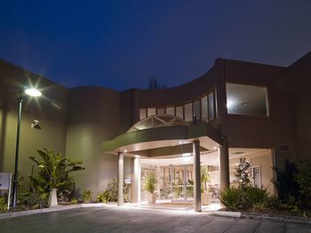Kimberley Gardens Hotel & Serviced Apartments - Accommodation Port Macquarie 10