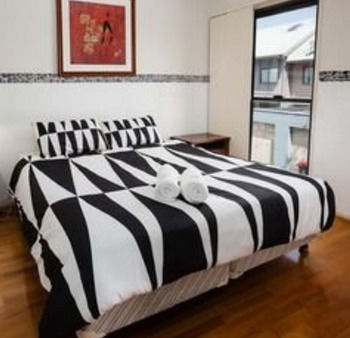 Harbourside Terraces - Accommodation Port Macquarie 14