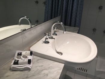 AEA The Coogee View Serviced Apartments - Accommodation Port Macquarie 5
