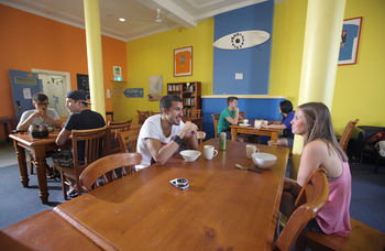 Bondi Beachouse Backpackers YHA - Hostel/Backpacker - Accommodation Port Macquarie 1