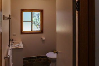 Federation Gardens & Possums Hideaway - Accommodation Port Macquarie 17