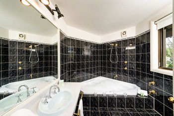 Federation Gardens & Possums Hideaway - Accommodation Port Macquarie 47