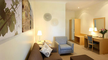 Pokolbin Village - Accommodation Port Macquarie 40