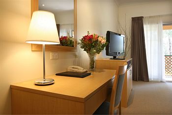 Pokolbin Village - Accommodation Port Macquarie 6