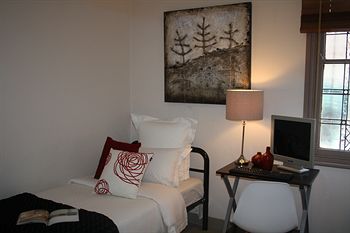 Sinclairs Bondi - Accommodation Port Macquarie 0