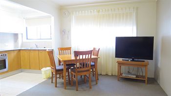 Waldorf Hornsby Residential Apartments - Accommodation Port Macquarie 15