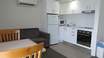Waldorf Wahroonga Residential - Accommodation Port Macquarie 12