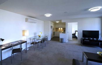 Chifley Executive Suites - Accommodation Port Macquarie 19