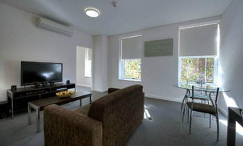 Chifley Executive Suites - Accommodation Port Macquarie 22