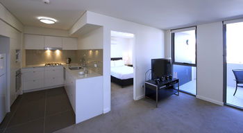 Chifley Executive Suites - Accommodation Port Macquarie 5