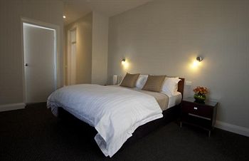 The Huskisson - Accommodation Port Macquarie 2