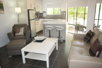 Noosa River Retreat - Accommodation Port Macquarie 4