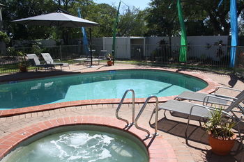 Noosa River Retreat - Accommodation Port Macquarie 5
