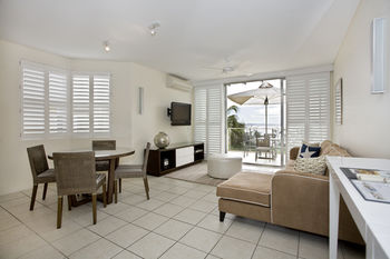 Maison Noosa Beachfront Resort - Accommodation Port Macquarie 3