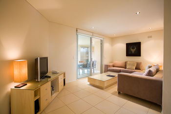 Maison Noosa Beachfront Resort - Accommodation Port Macquarie 8