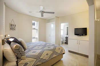 Maison Noosa Beachfront Resort - Accommodation Port Macquarie 25