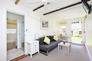 Admiral Collingwood Lodge - Accommodation Port Macquarie 14