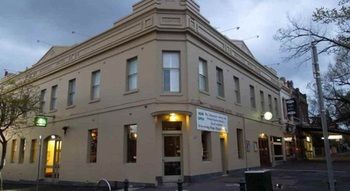 Naughtons Parkville Hotel - Accommodation Port Macquarie 0