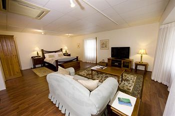 Montville Attic - Accommodation Port Macquarie 8