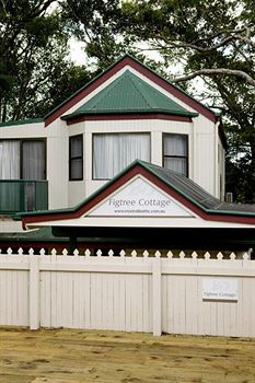 Montville Attic - Accommodation Port Macquarie 11