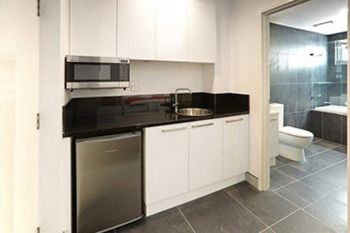 Crown On Darby - Accommodation Port Macquarie 6