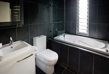 Crown On Darby - Accommodation Port Macquarie 7
